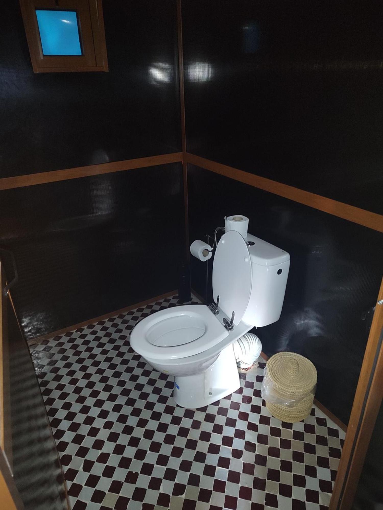 Luxury Traditional Camp